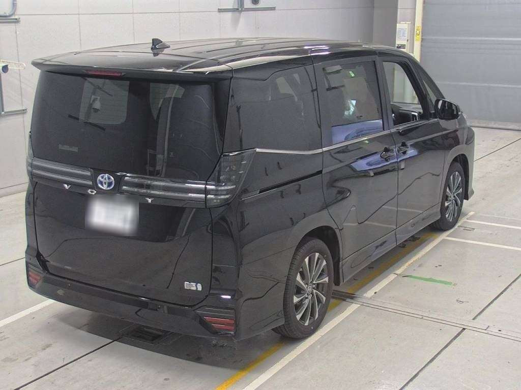 2024 Toyota Voxy ZWR90W[1]