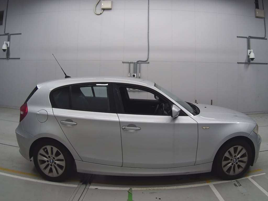 2010 BMW 1 Series UE16[2]