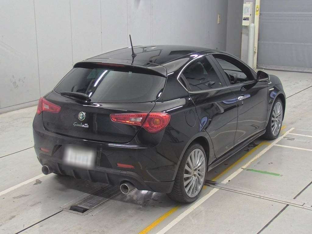 2014 Alfa Romeo Giulietta 940141[1]