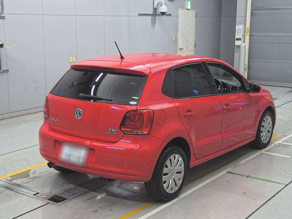 2013 Volkswagen Polo 6RCBZ[1]