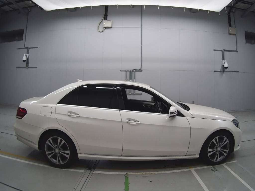 2013 Mercedes Benz E-Class 212055C[2]