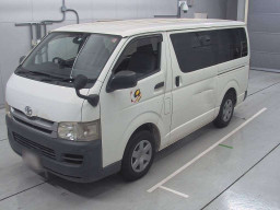 2007 Toyota Regiusace Van