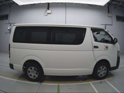 2007 Toyota Regiusace Van