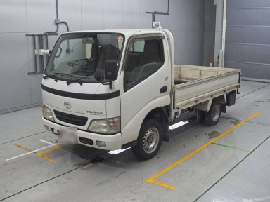 2004 Toyota Toyoace Truck