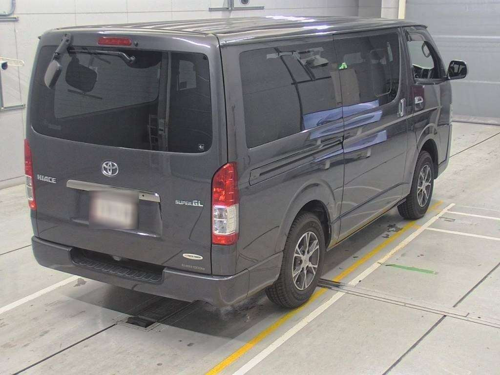 2016 Toyota Hiace Van KDH206V[1]