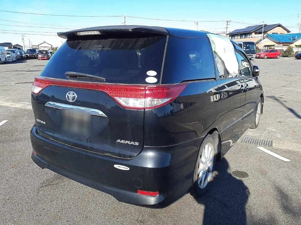 2010 Toyota Estima ACR50W[1]