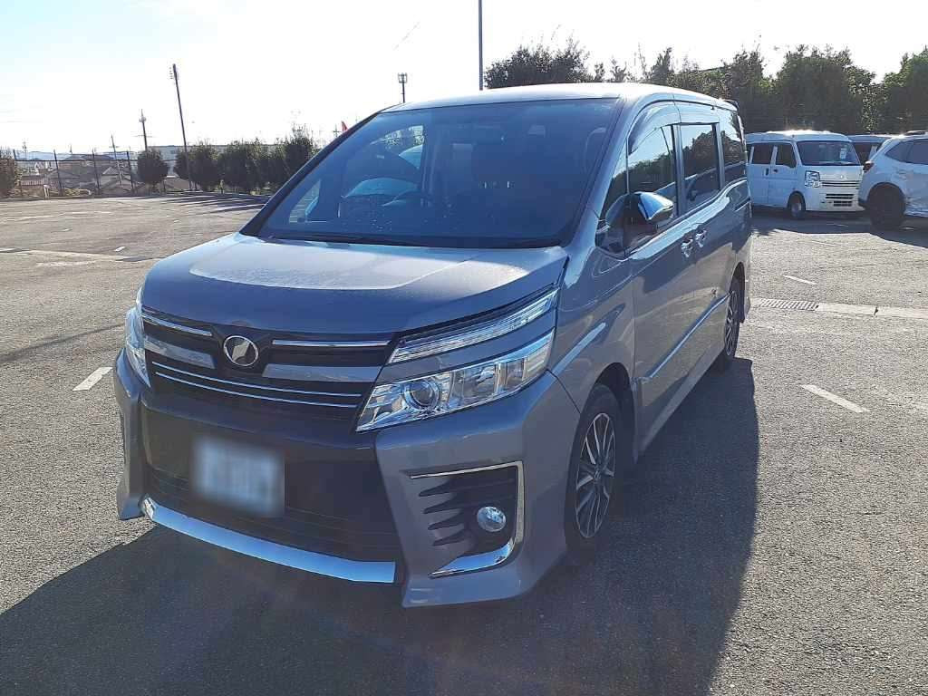 2015 Toyota Voxy ZRR80W[0]