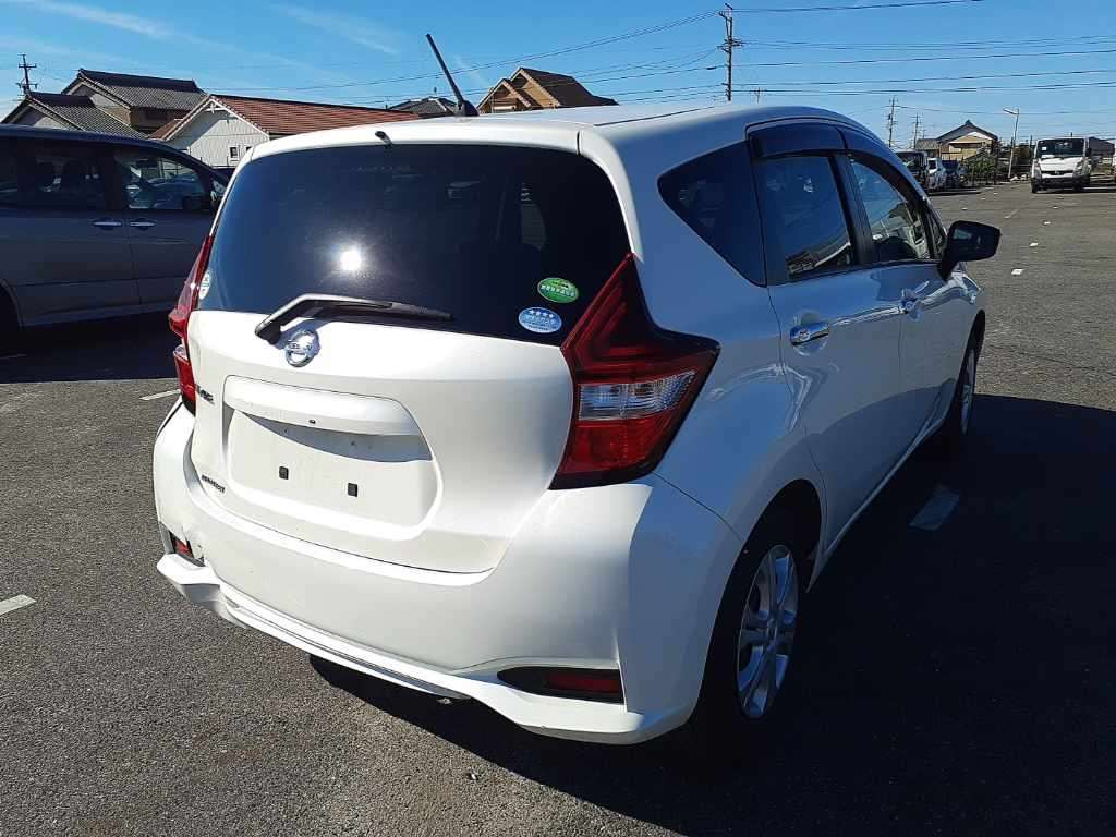 2018 Nissan Note E12[1]