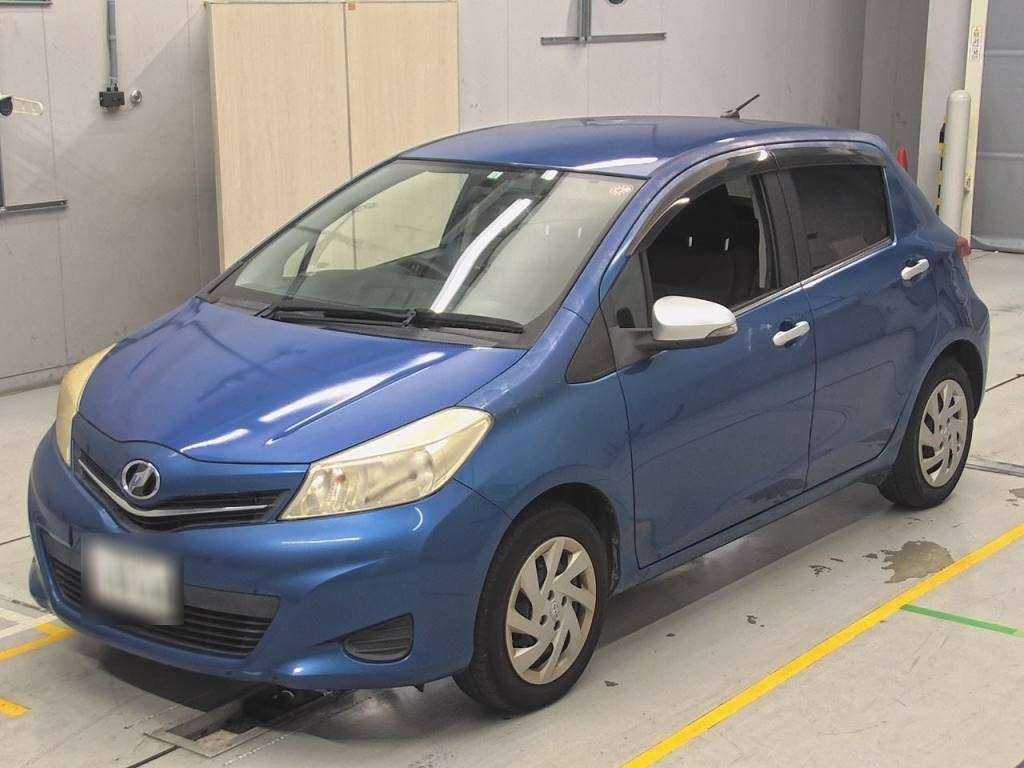 2011 Toyota Vitz NSP130[0]