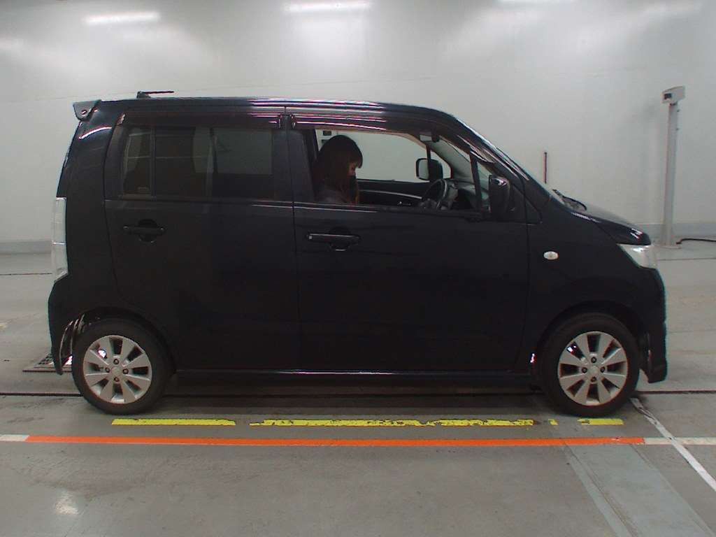 2010 Suzuki WAGON R STINGRAY MH23S[2]