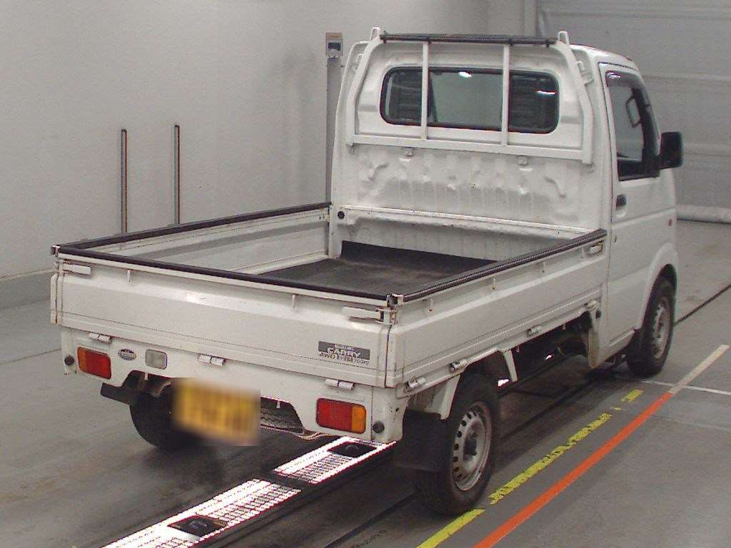 2004 Suzuki Carry Truck DA63T[1]