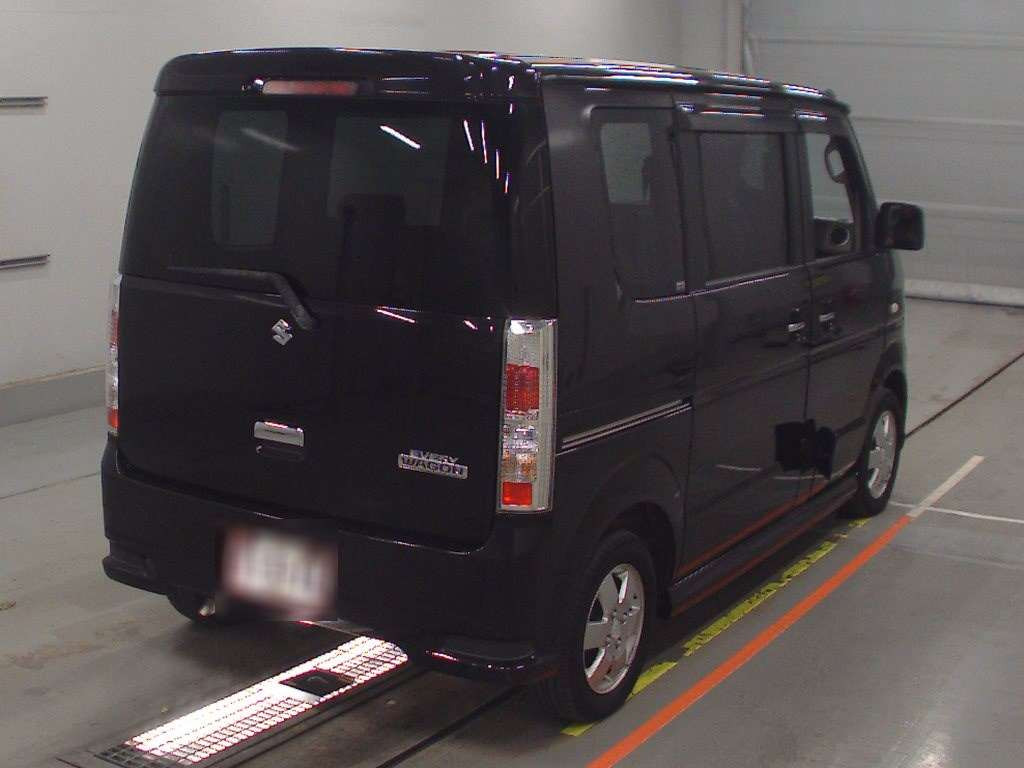 2011 Suzuki Every Wagon DA64W[1]