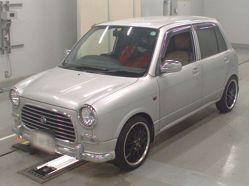 2002 Daihatsu Miragino L700S[0]