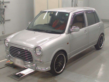 2002 Daihatsu Miragino