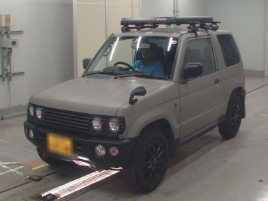 2002 Mitsubishi Pajero Mini