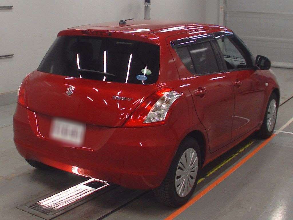 2016 Suzuki Swift ZC72S[1]