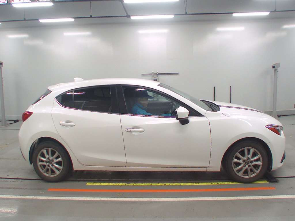 2013 Mazda Axela Sport BM5FS[2]