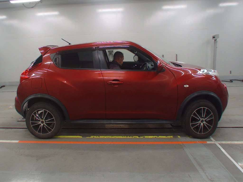 2012 Nissan JUKE YF15[2]