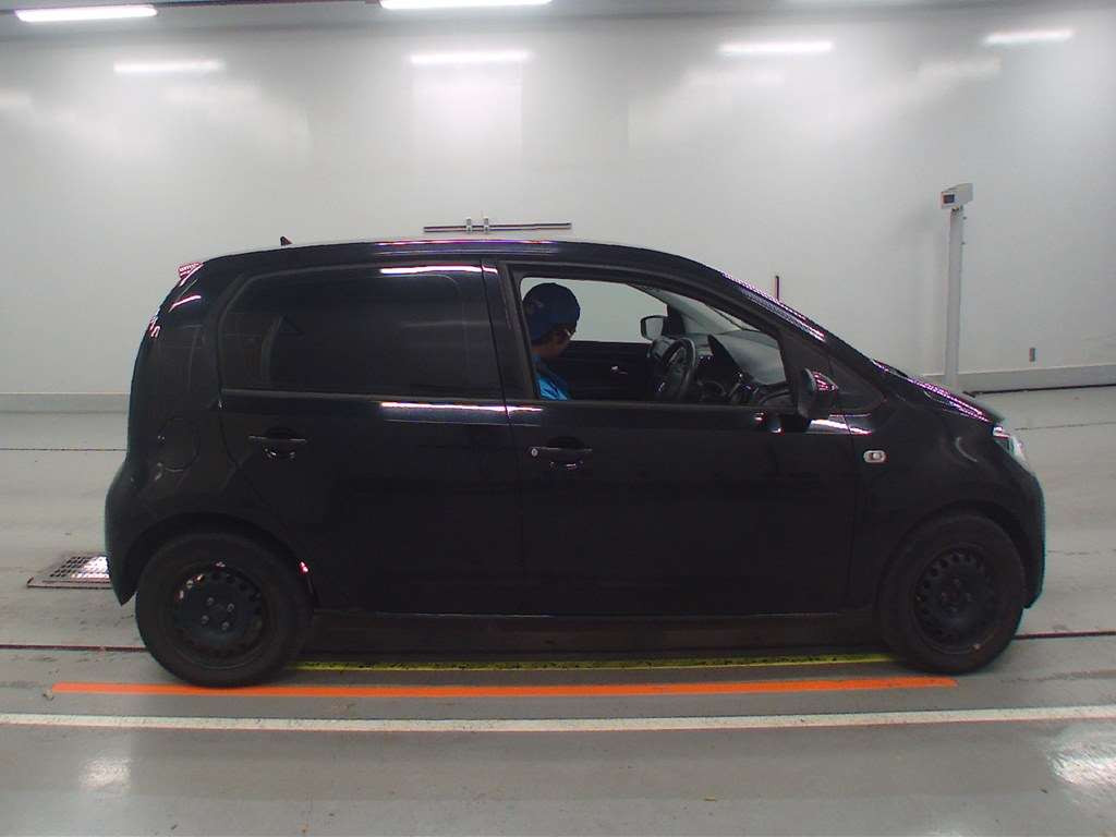 2013 Volkswagen up! AACHY[2]