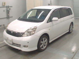 2005 Toyota Isis