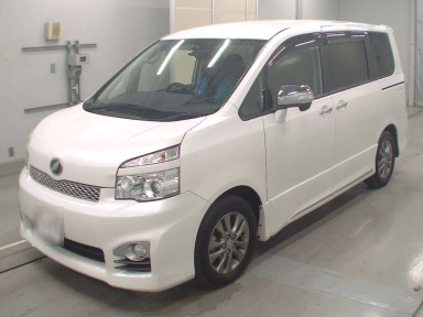 2011 Toyota Voxy