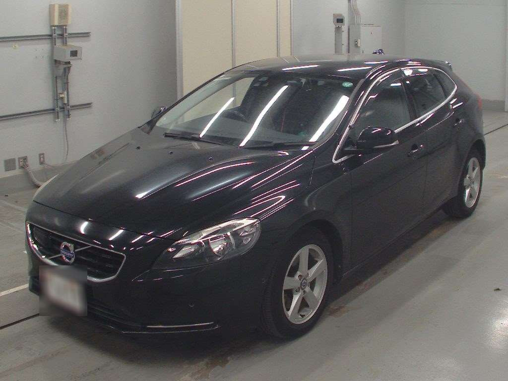 2015 Volvo V40 MB4164T[0]