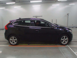 2015 Volvo V40