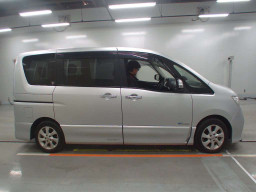 2012 Nissan Serena