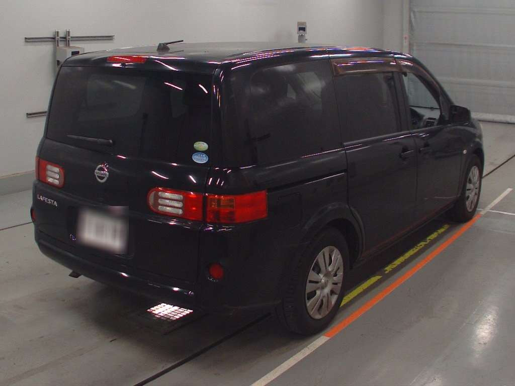 2011 Nissan Lafesta B30[1]