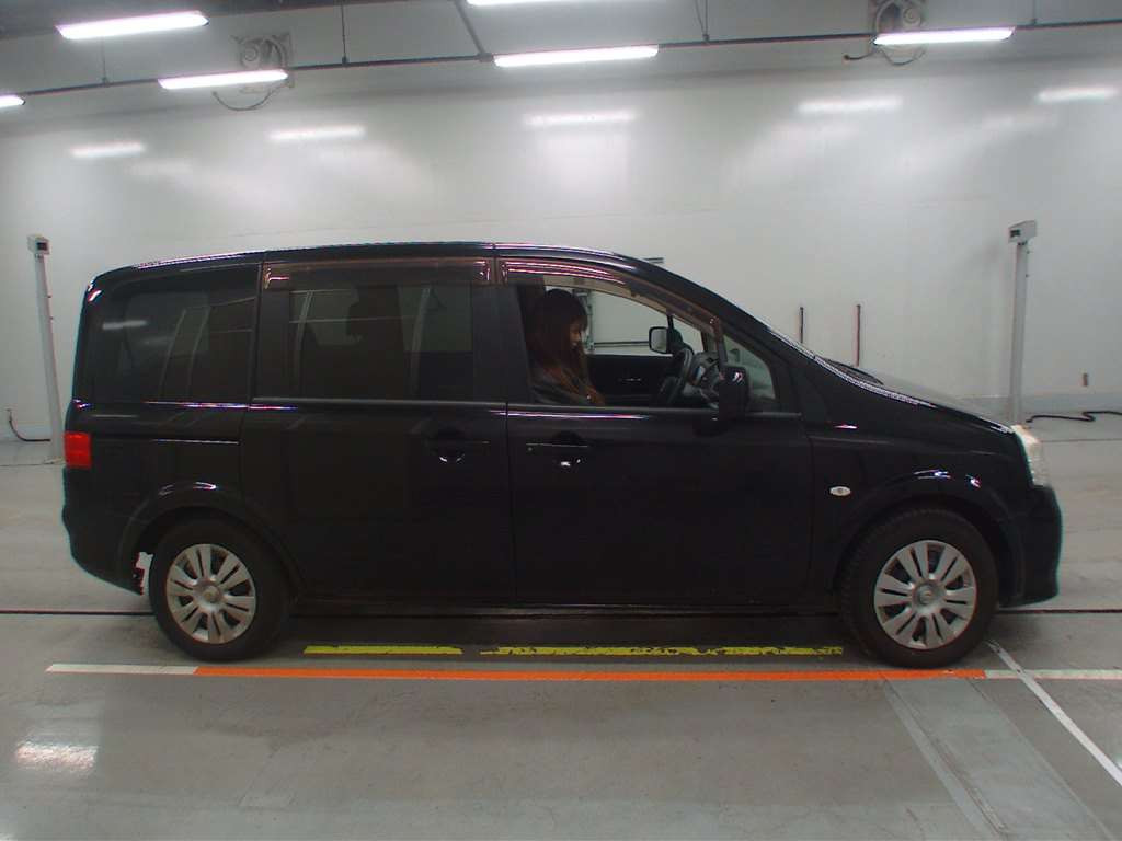 2011 Nissan Lafesta B30[2]