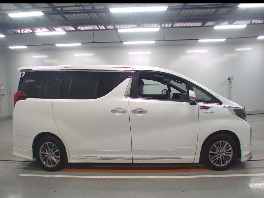 2018 Toyota Alphard Hybrid AYH30W[2]