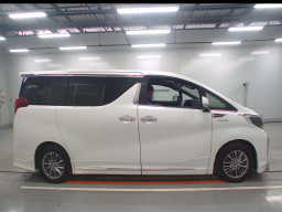 2018 Toyota Alphard Hybrid