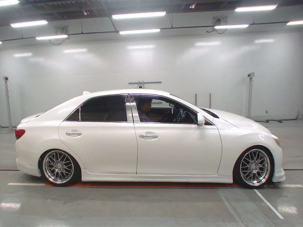 2012 Toyota Mark X GRX130[2]