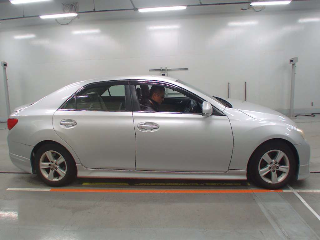 2010 Toyota Mark X GRX130[2]