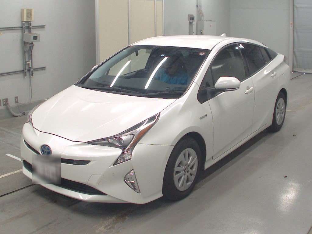 2016 Toyota Prius ZVW50[0]