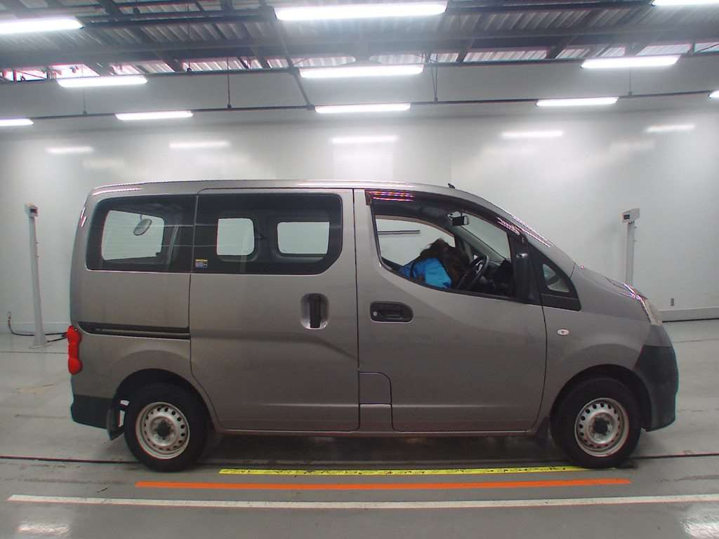 2017 Nissan NV200 Vanette VM20[2]