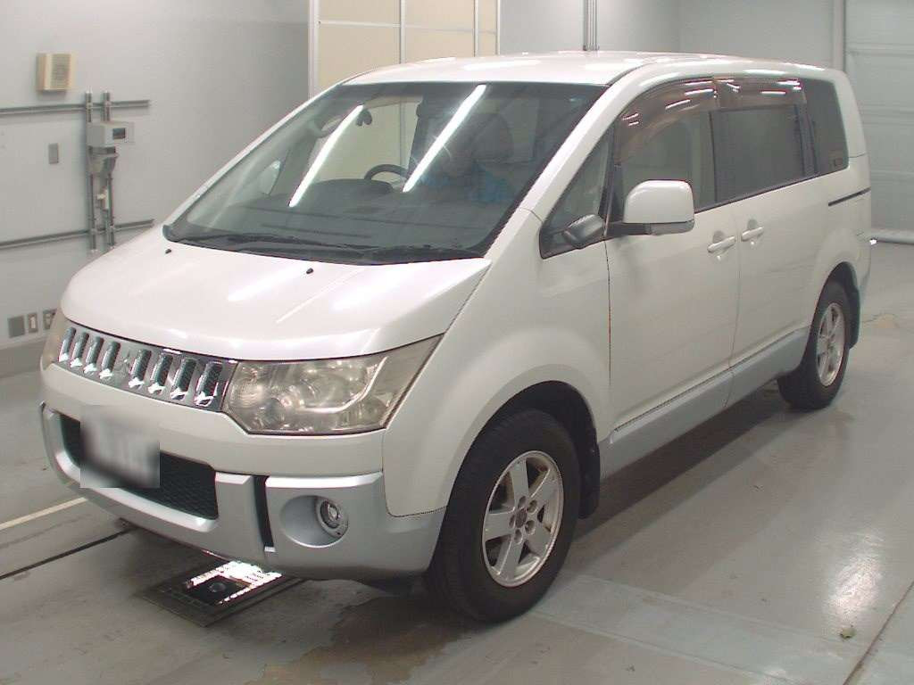 2013 Mitsubishi Delica D5 CV2W[0]