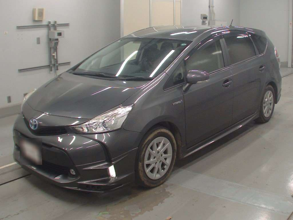 2015 Toyota Prius alpha ZVW41W[0]