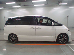 2012 Toyota Estima