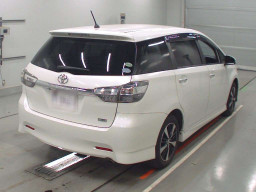 2013 Toyota Wish