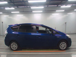 2013 Toyota Prius alpha