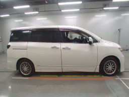 2012 Nissan Elgrand