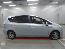 2012 Toyota Prius alpha