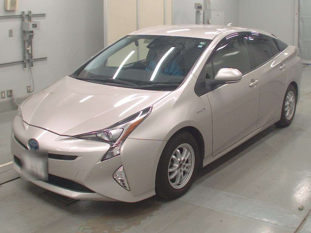 2016 Toyota Prius ZVW50[0]