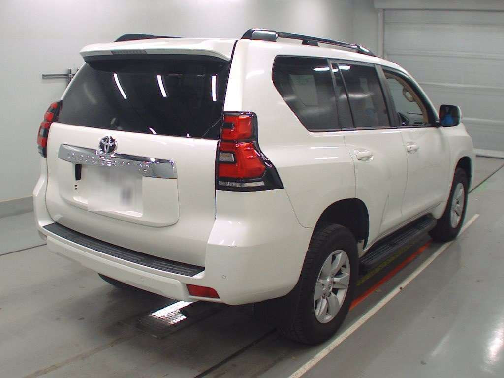 2021 Toyota Land Cruiser Prado TRJ150W[1]