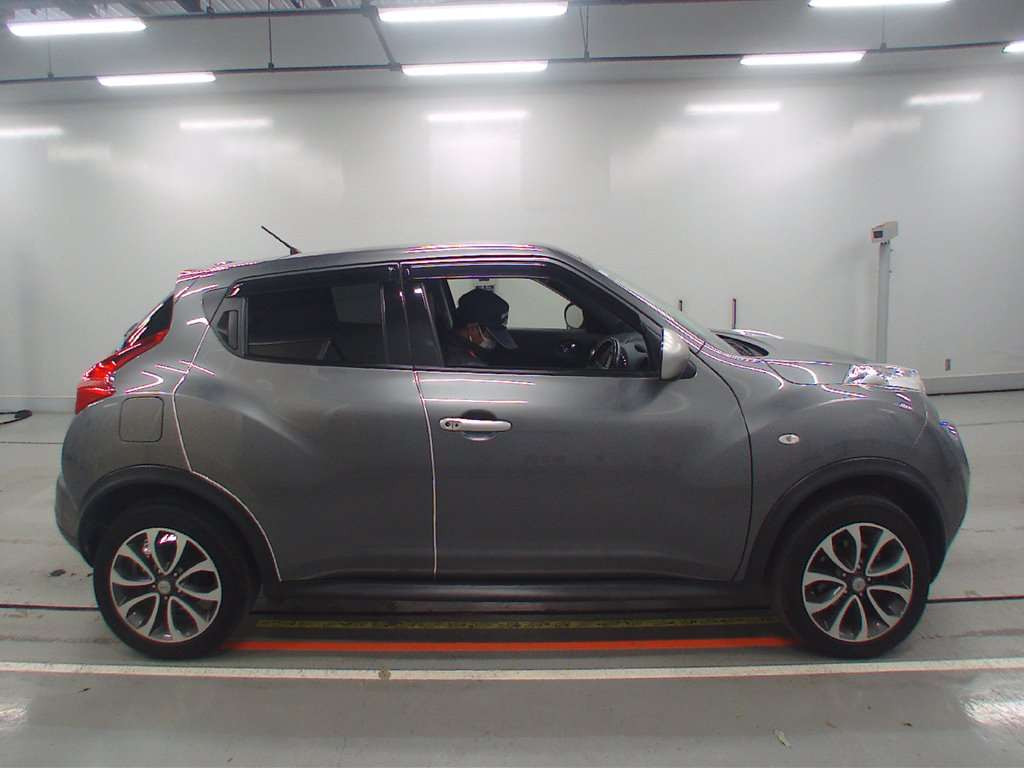 2012 Nissan JUKE YF15[2]