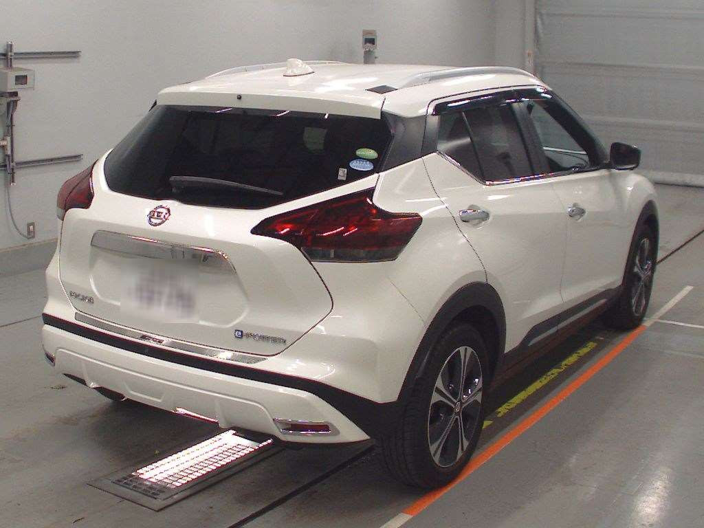 2021 Nissan KIX P15[1]