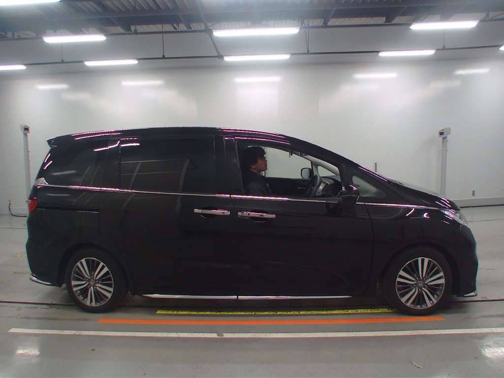 2020 Honda Odyssey RC1[2]