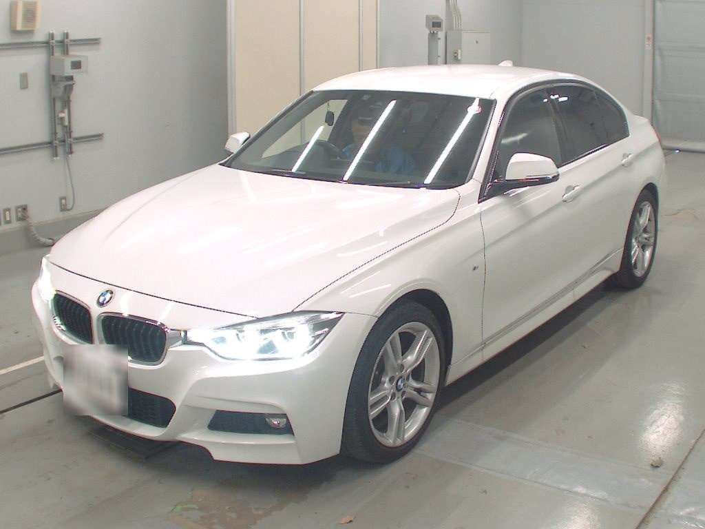 2017 BMW 3 Series 8A20[0]