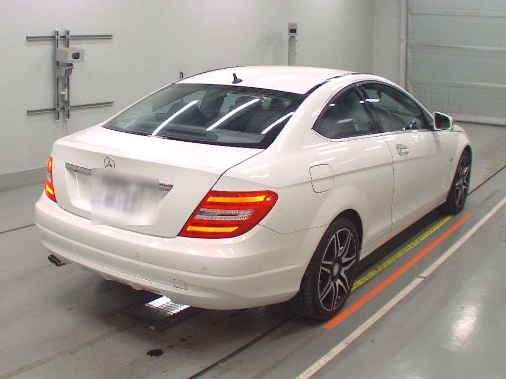 2012 Mercedes Benz C-Class 204349[1]